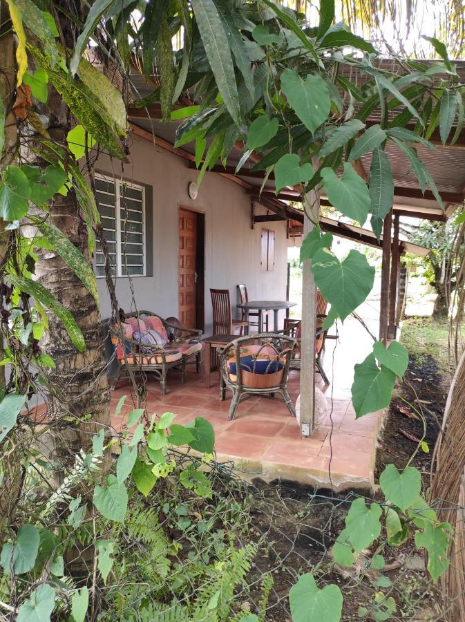 Villa Tikote Chwit Point 1 Cayenne Esterno foto
